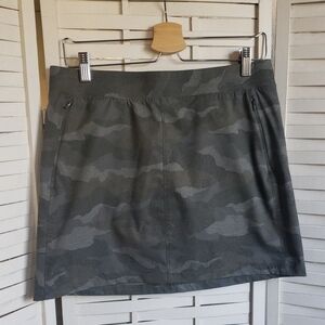 Kuhl Camouflage Green  Women's Skort Size S
